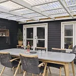 Дом отдыха Aksinja - 700m From The Sea By Interhome