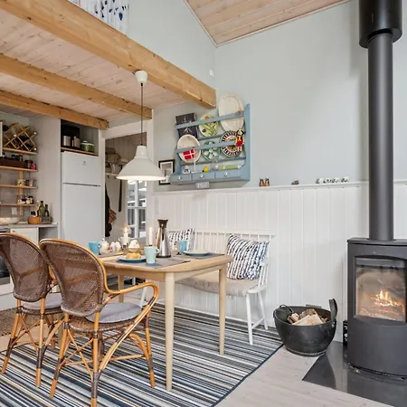 Hébergement de vacances Aksinja - 700m From The Sea By Interhome *